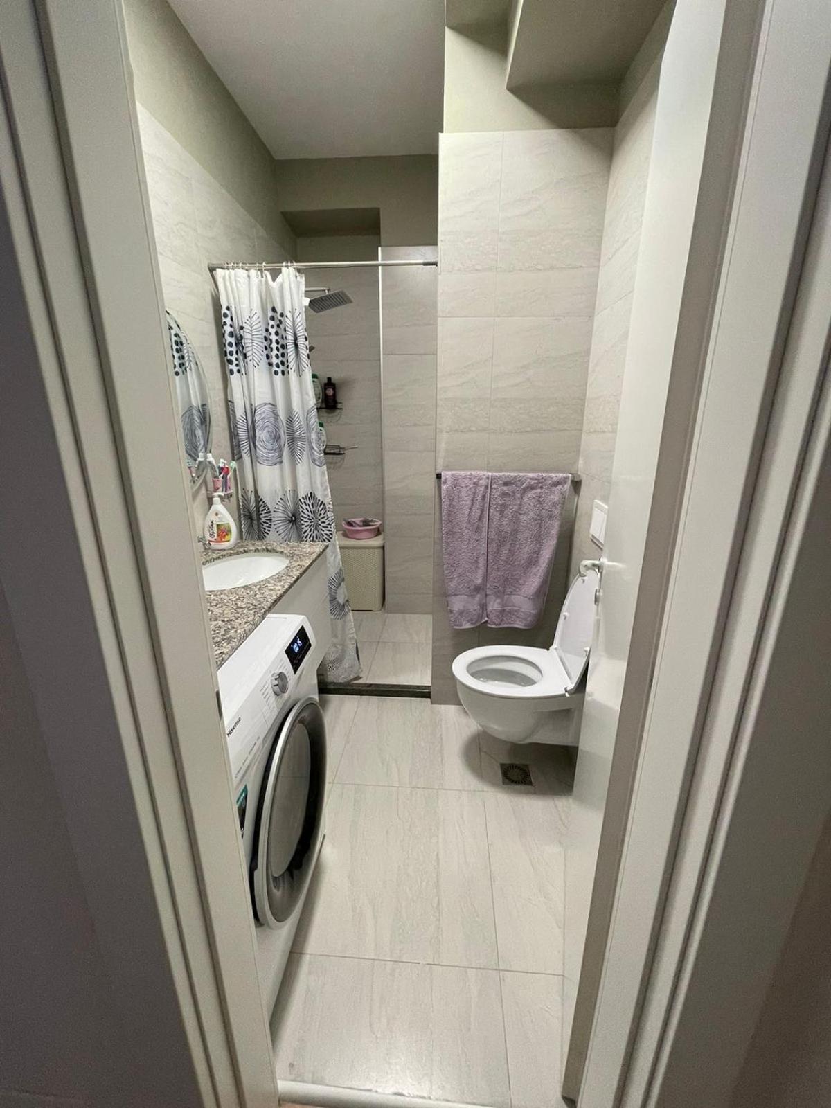 Garden Building Luxury Apartment Tirana Bagian luar foto