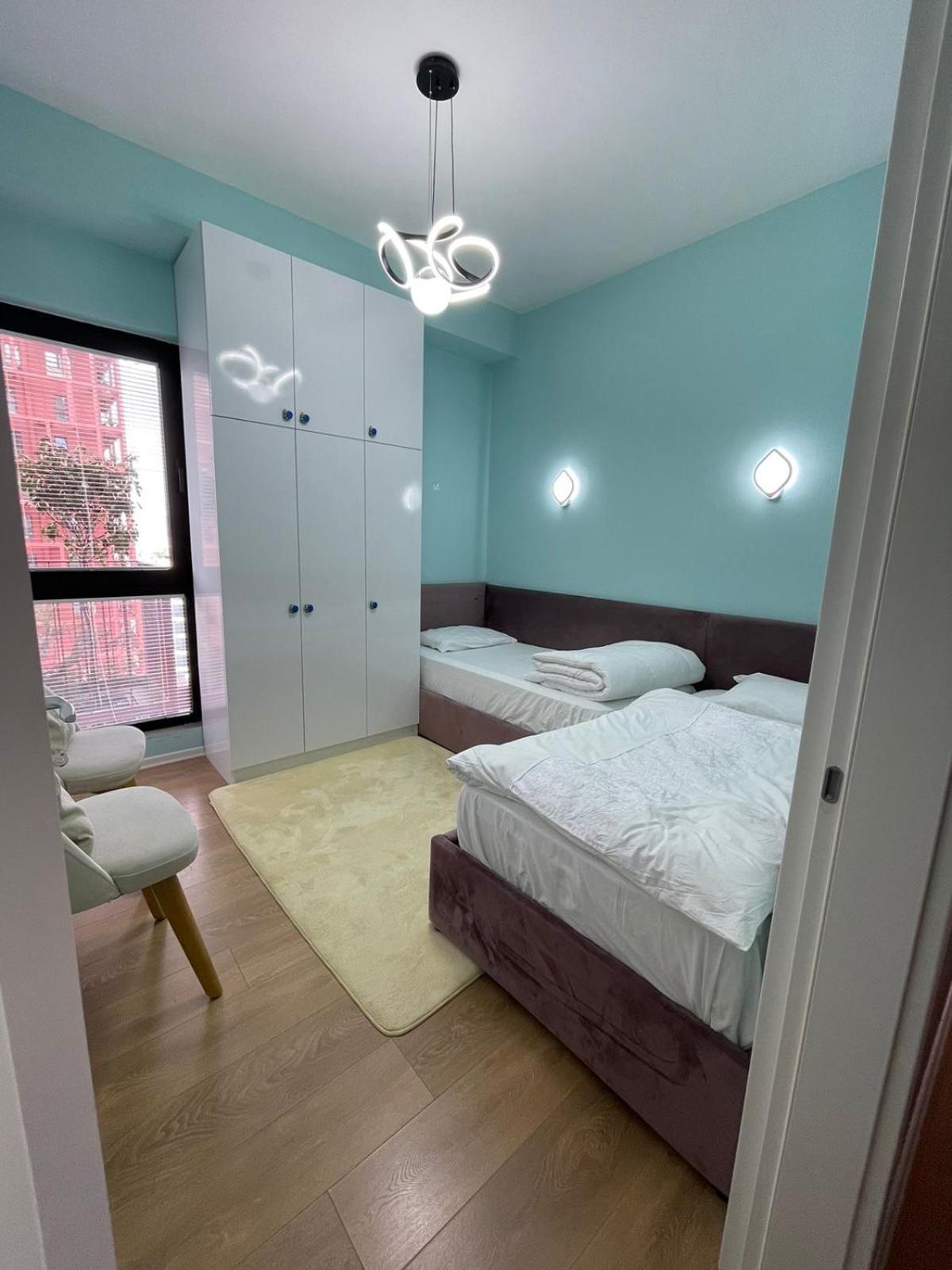 Garden Building Luxury Apartment Tirana Bagian luar foto