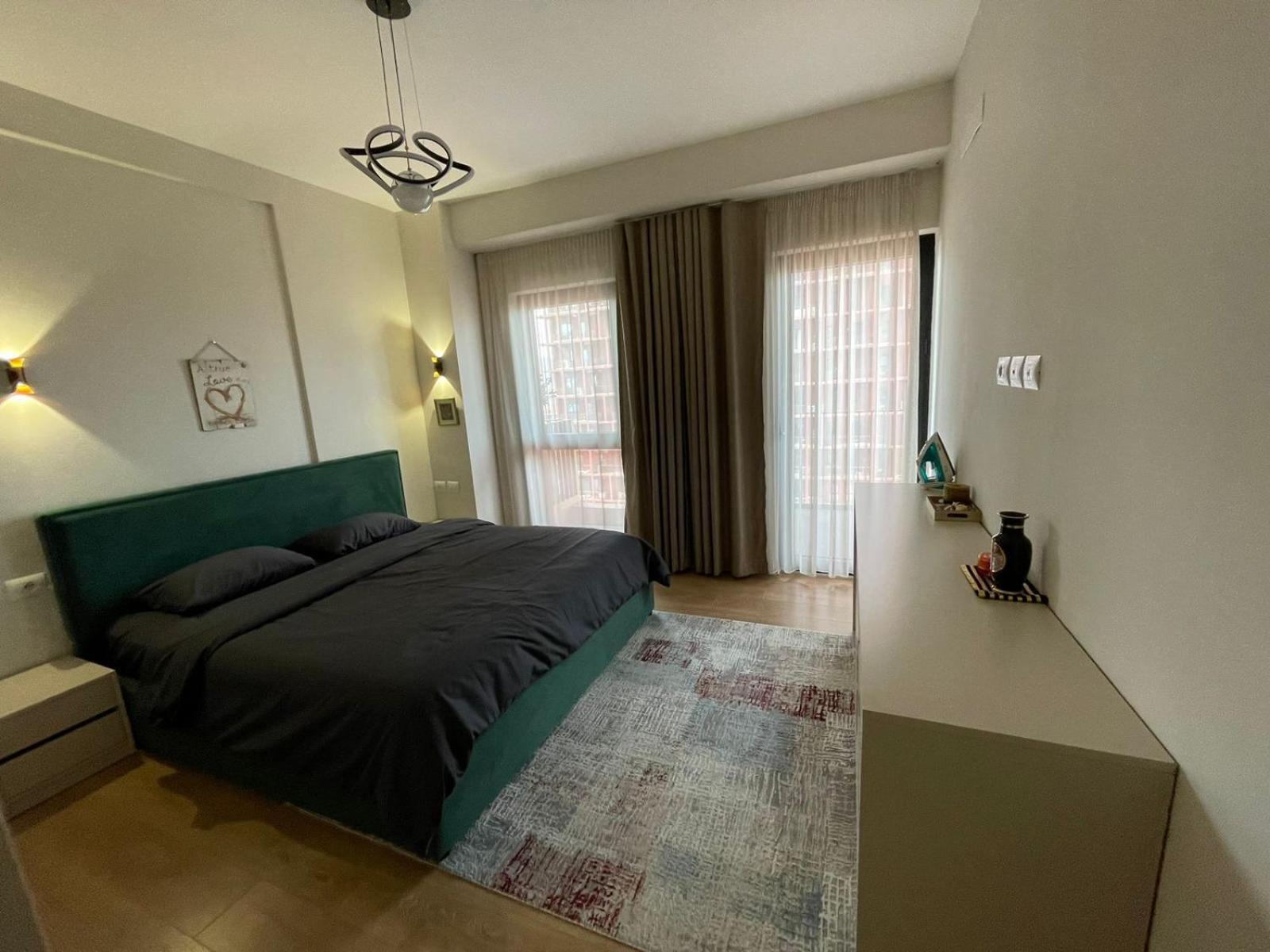 Garden Building Luxury Apartment Tirana Bagian luar foto