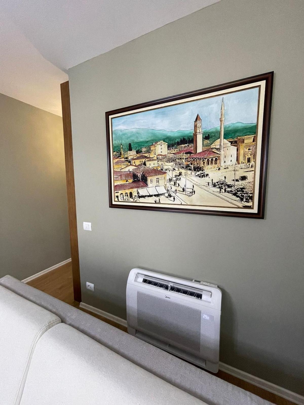 Garden Building Luxury Apartment Tirana Bagian luar foto