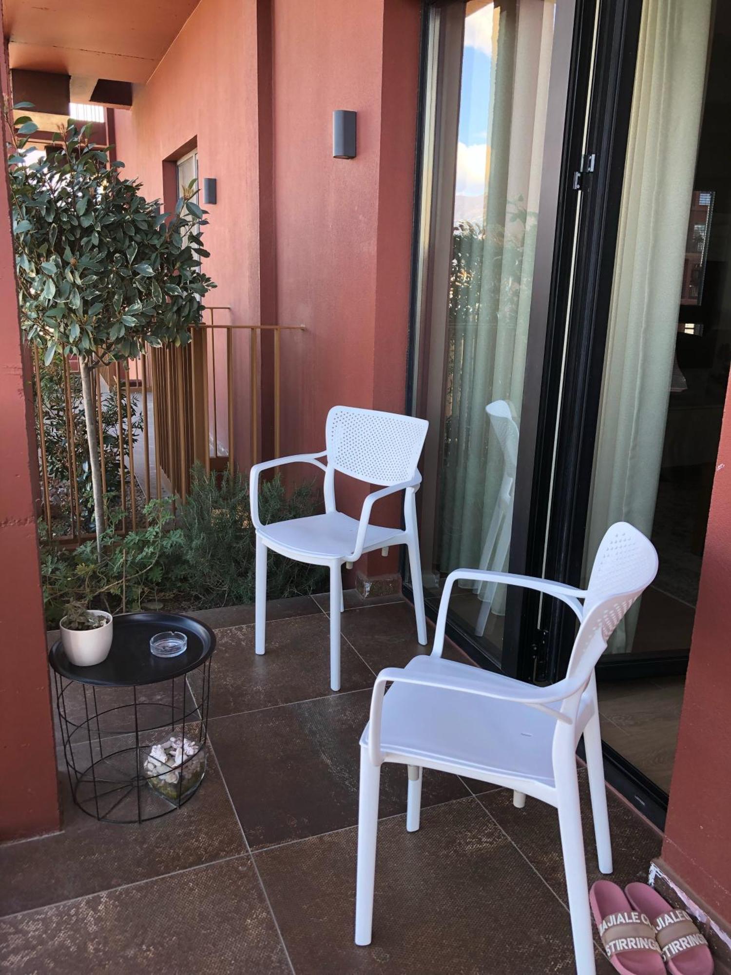 Garden Building Luxury Apartment Tirana Bagian luar foto